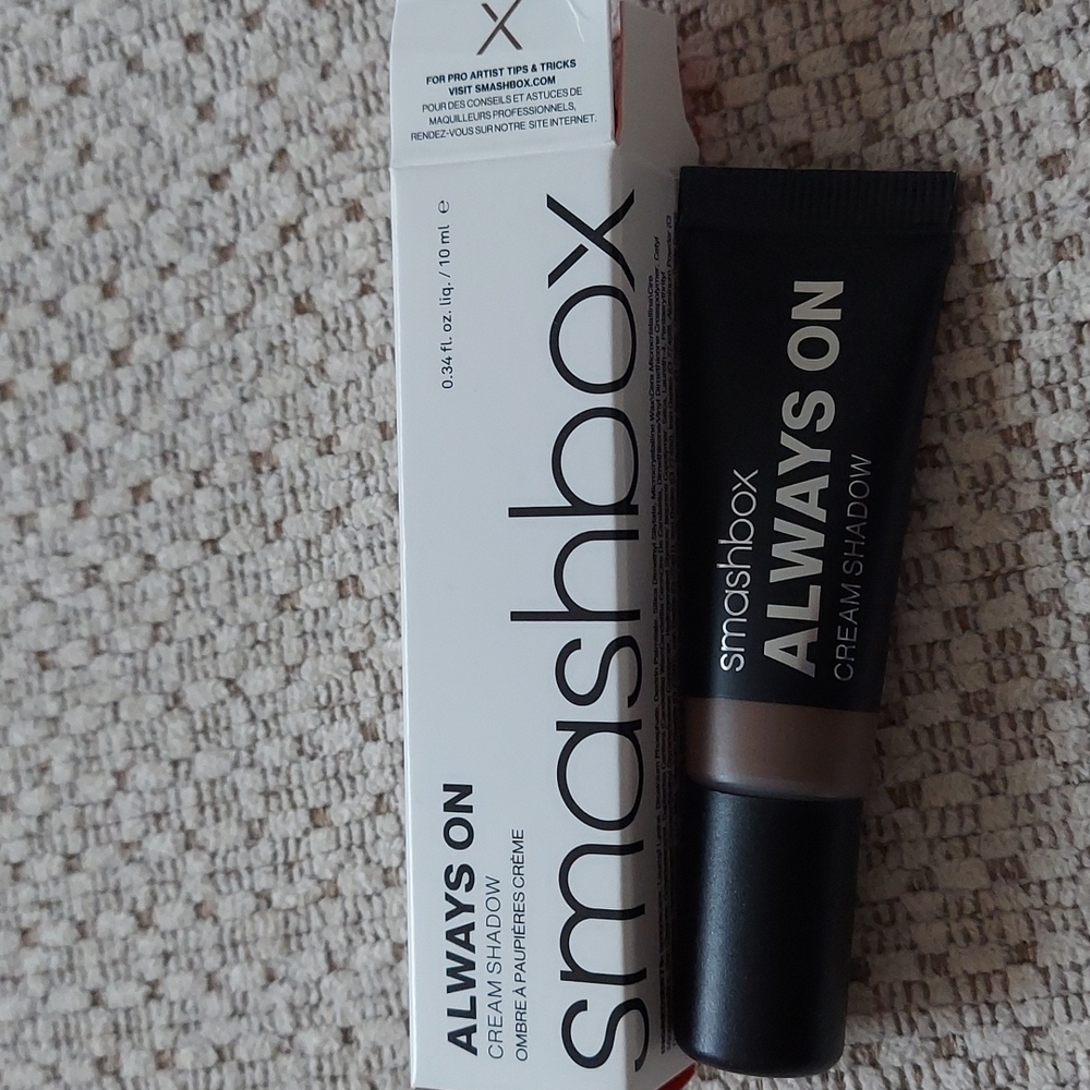 Smashbox Cream shadow